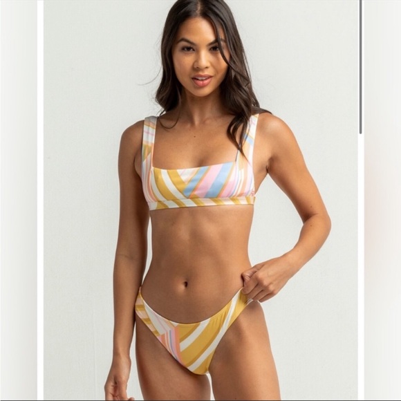 Billabong “break of dawn” bikini - Picture 9 of 11